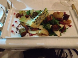 edward's bacon / caramelized cipollini bulbs / field arugula / walnut banana bread croutons / pomegranate reduction