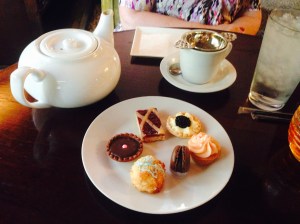 Our vivist to Savavnnah wouldn't be complete without a visit to the Gryphon Tea Room housed in a cnetury old Apothecary. 